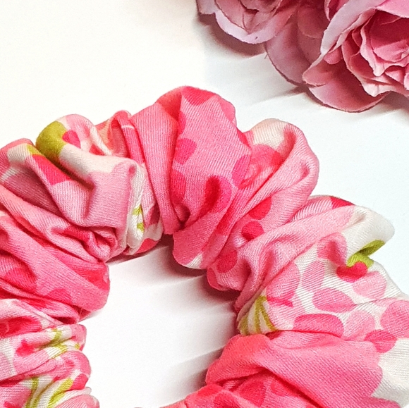 Stretch Knit Pink Florals Scrunchie - Picture 2 of 3